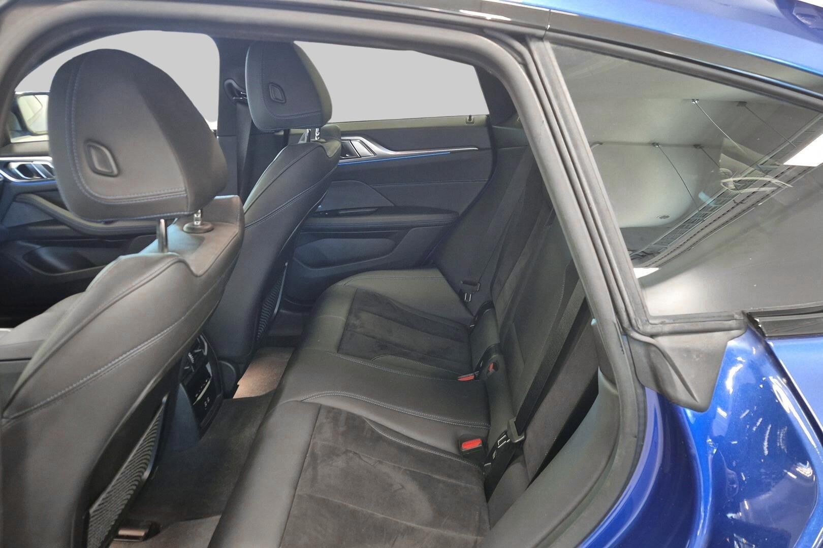 BMW i4 iso kuva 9