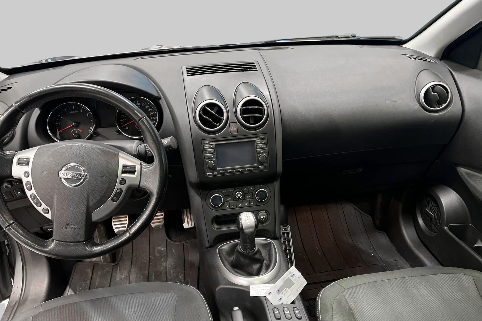 Nissan Qashqai iso kuva 11