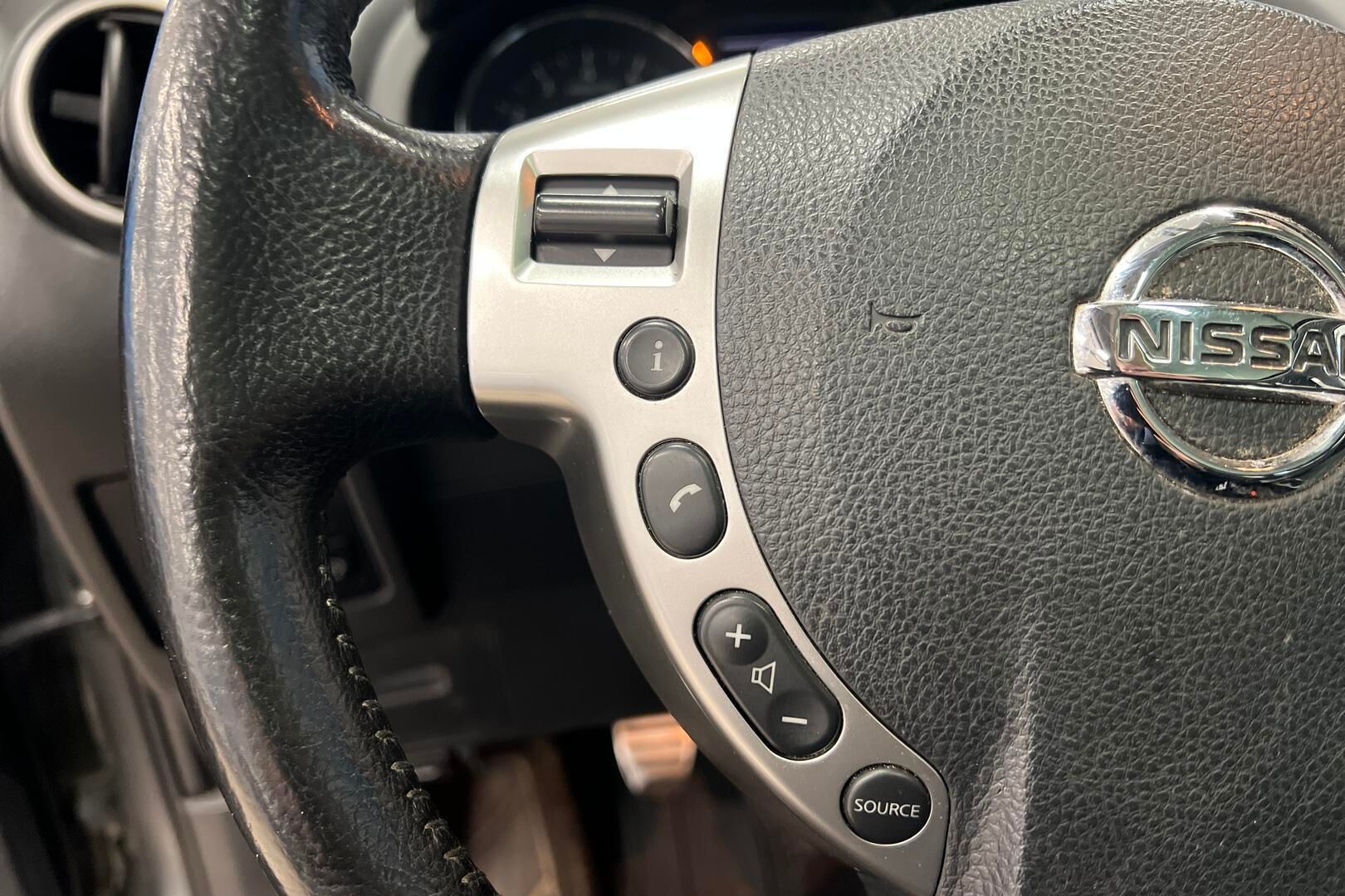 Nissan Qashqai iso kuva 18