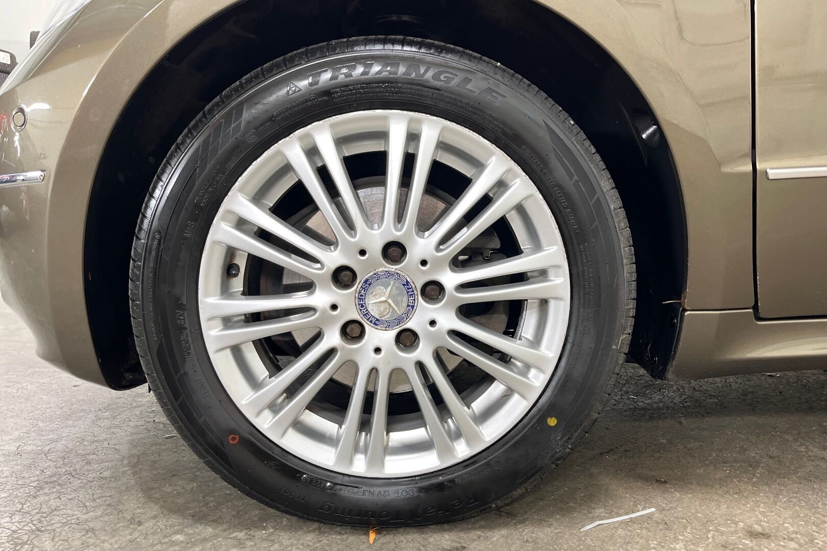 Mercedes-Benz A iso kuva 11