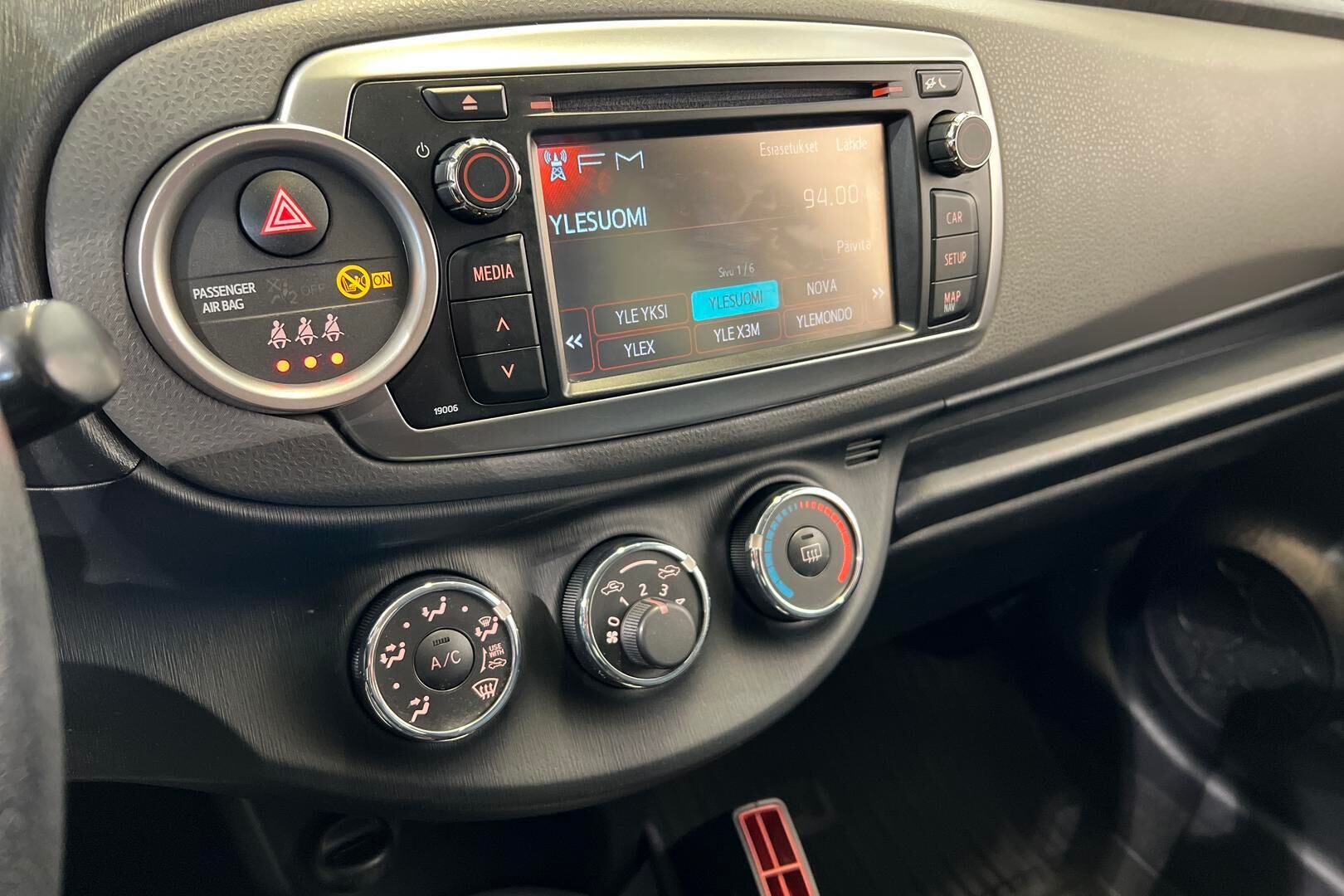 Toyota Yaris iso kuva 20