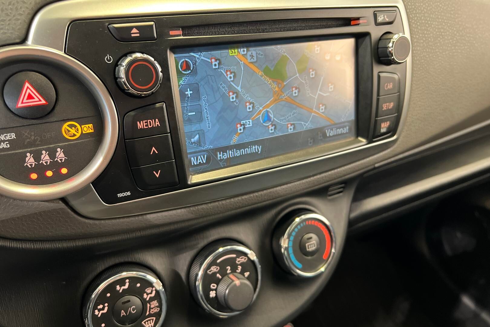 Toyota Yaris iso kuva 22