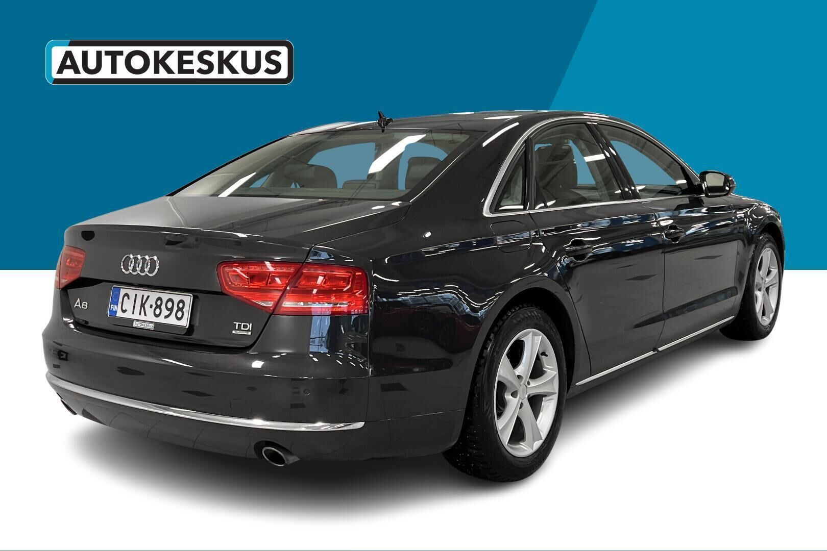 Audi A8 iso kuva 5