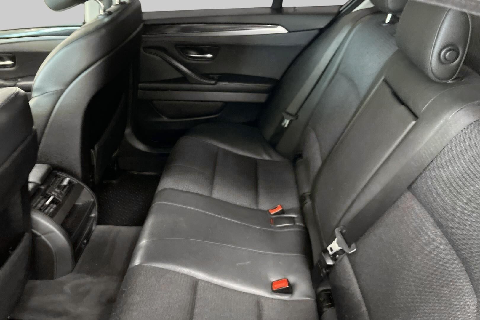 BMW 5-sarja iso kuva 10
