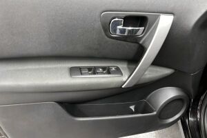 Nissan Qashqai esikatselu 13