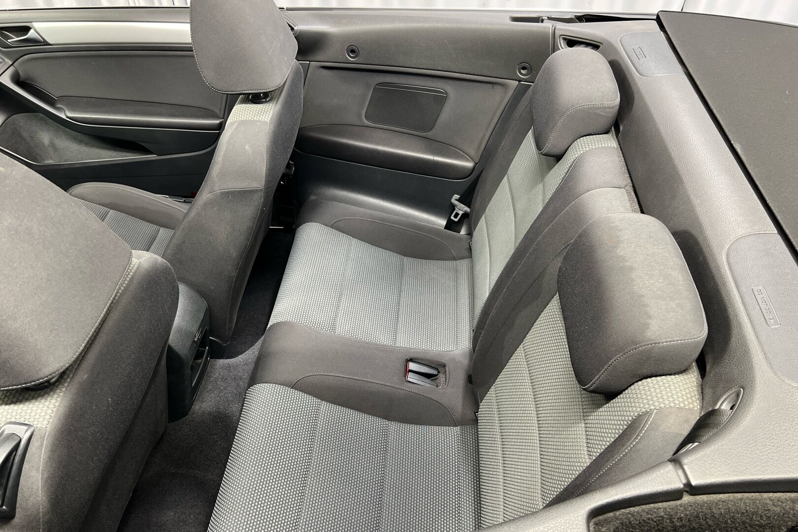 Volkswagen Golf iso kuva 9