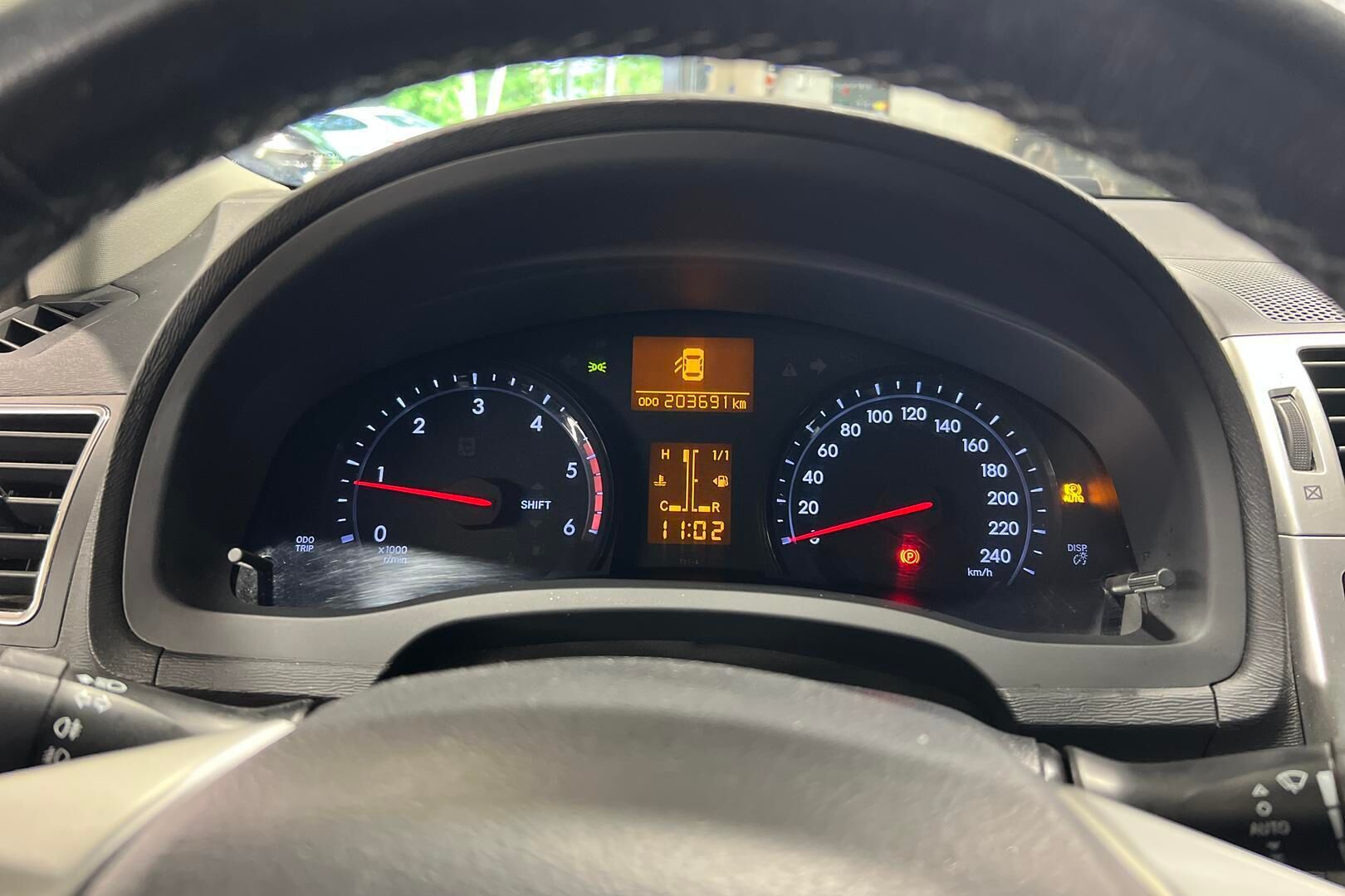 Toyota Avensis iso kuva 19