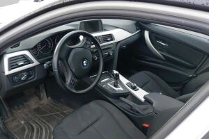 BMW 3-SARJA esikatselu 2