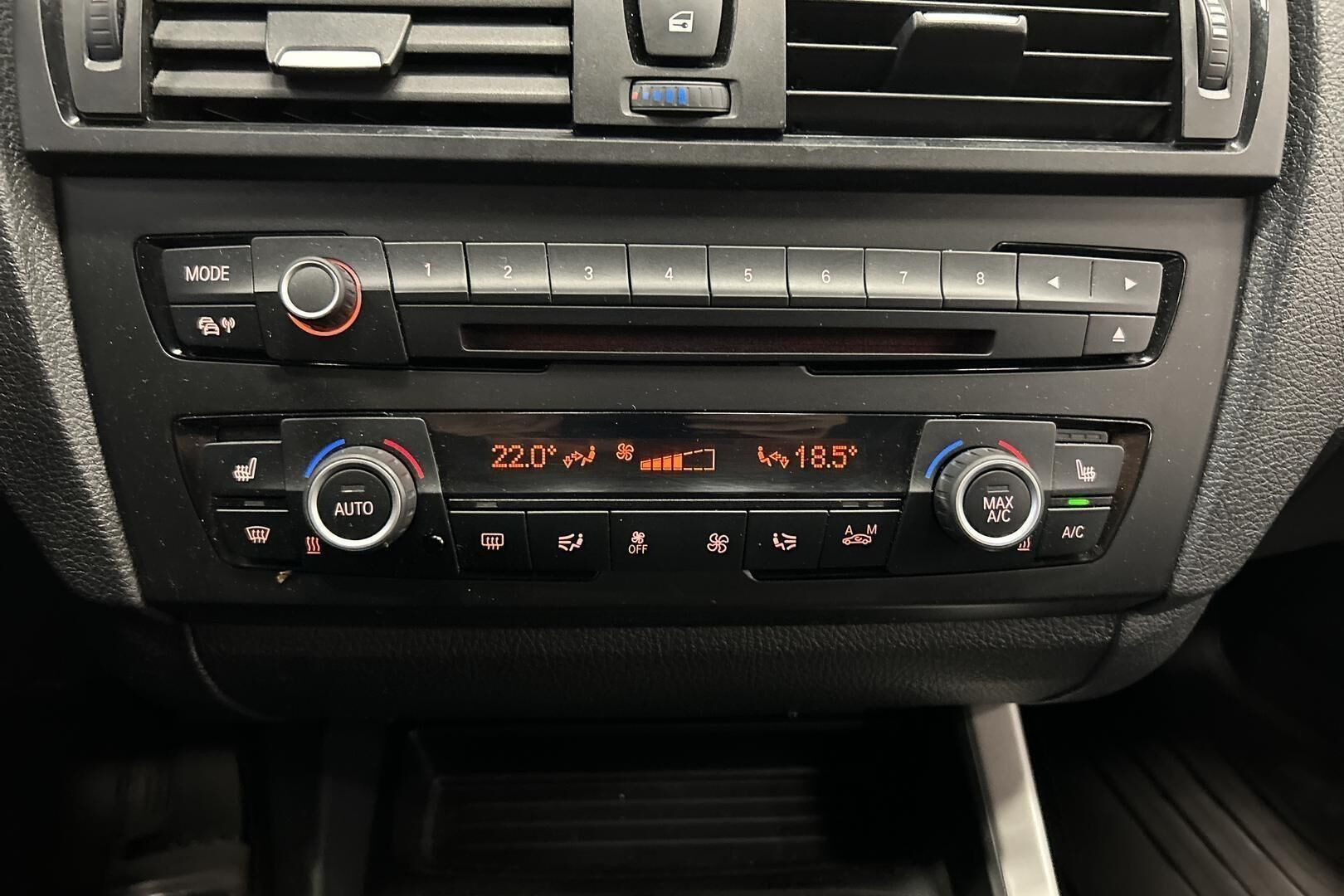 BMW 1-SARJA iso kuva 15