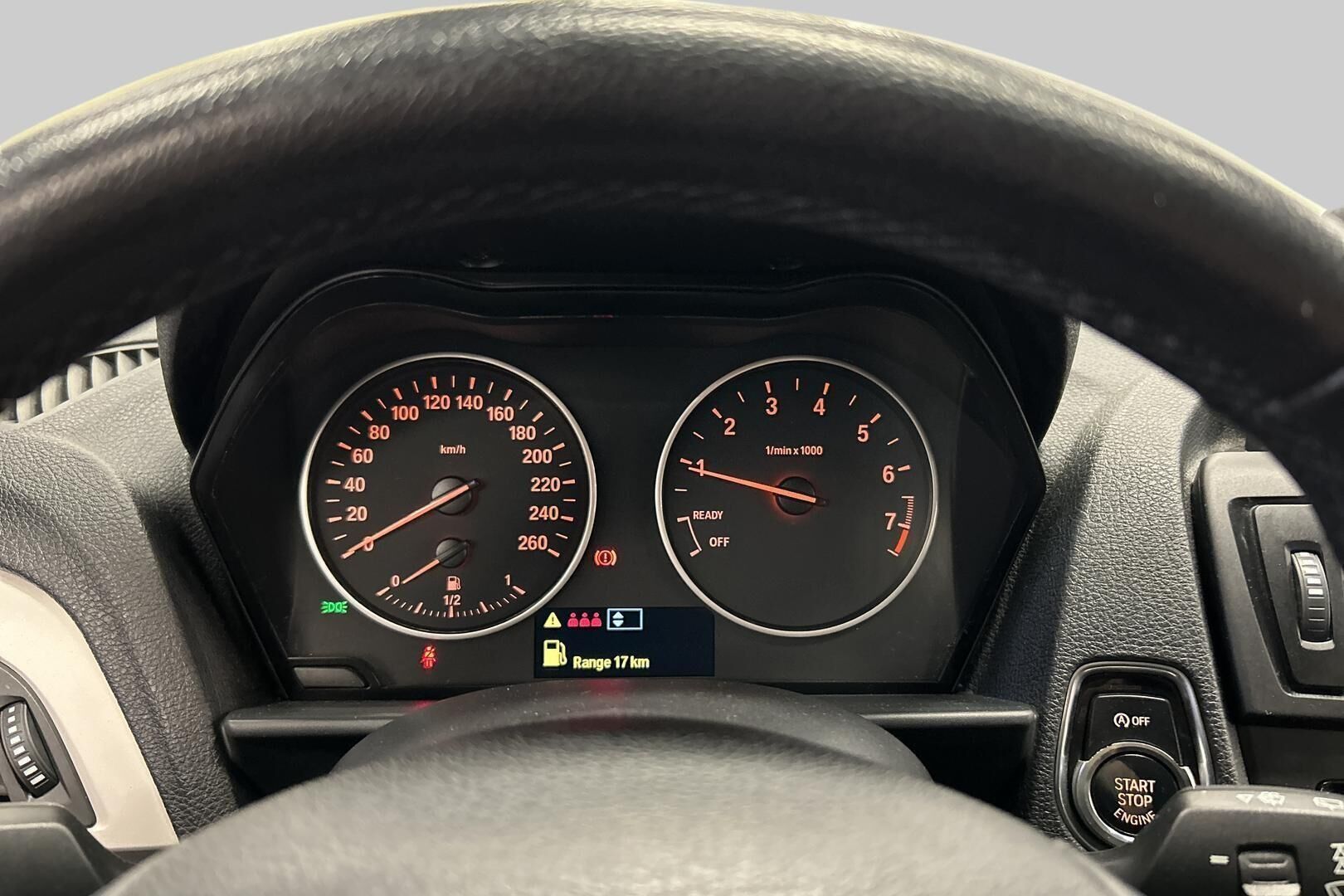 BMW 1-SARJA iso kuva 17