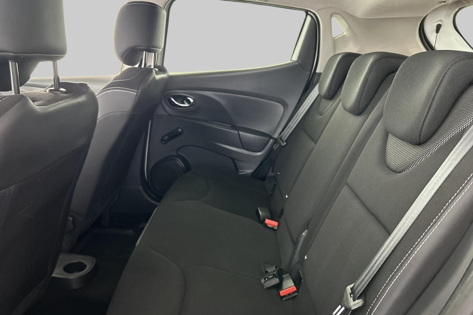 Renault Clio iso kuva 9