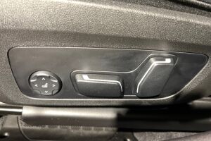 BMW 3-sarja esikatselu 12