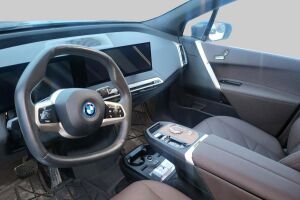 BMW iX esikatselu 1