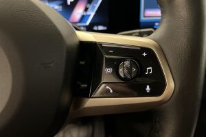 BMW iX esikatselu 17