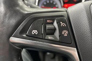 Opel Astra esikatselu 13