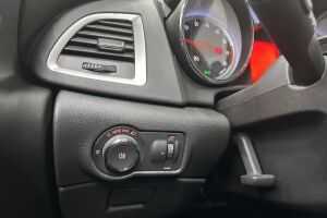 Opel Astra esikatselu 19