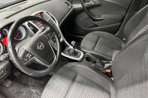 Opel Astra esikatselu 8