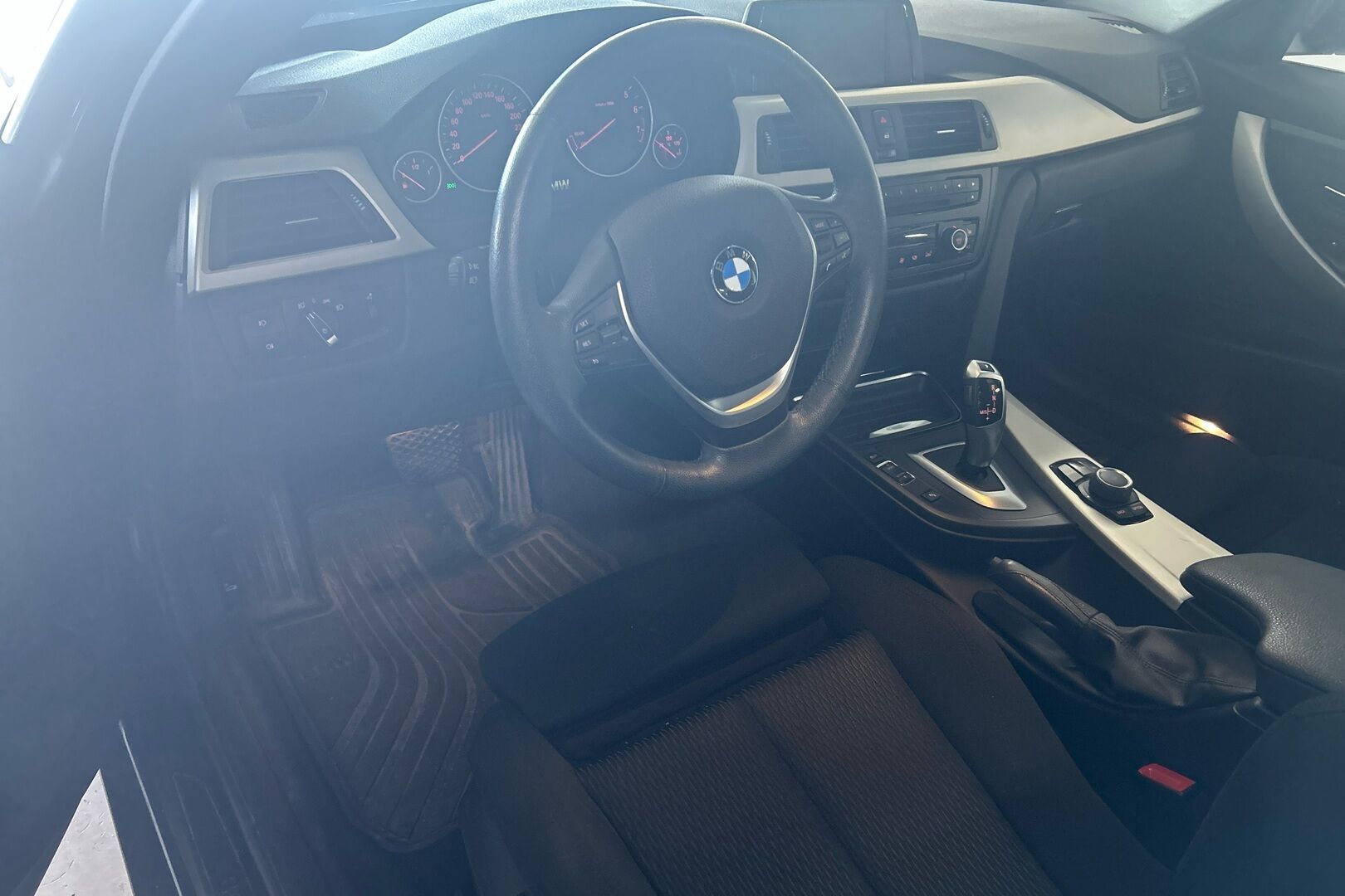 BMW 3-sarja iso kuva 1