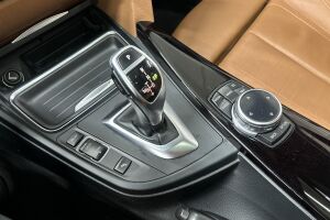 BMW 3-SARJA esikatselu 4