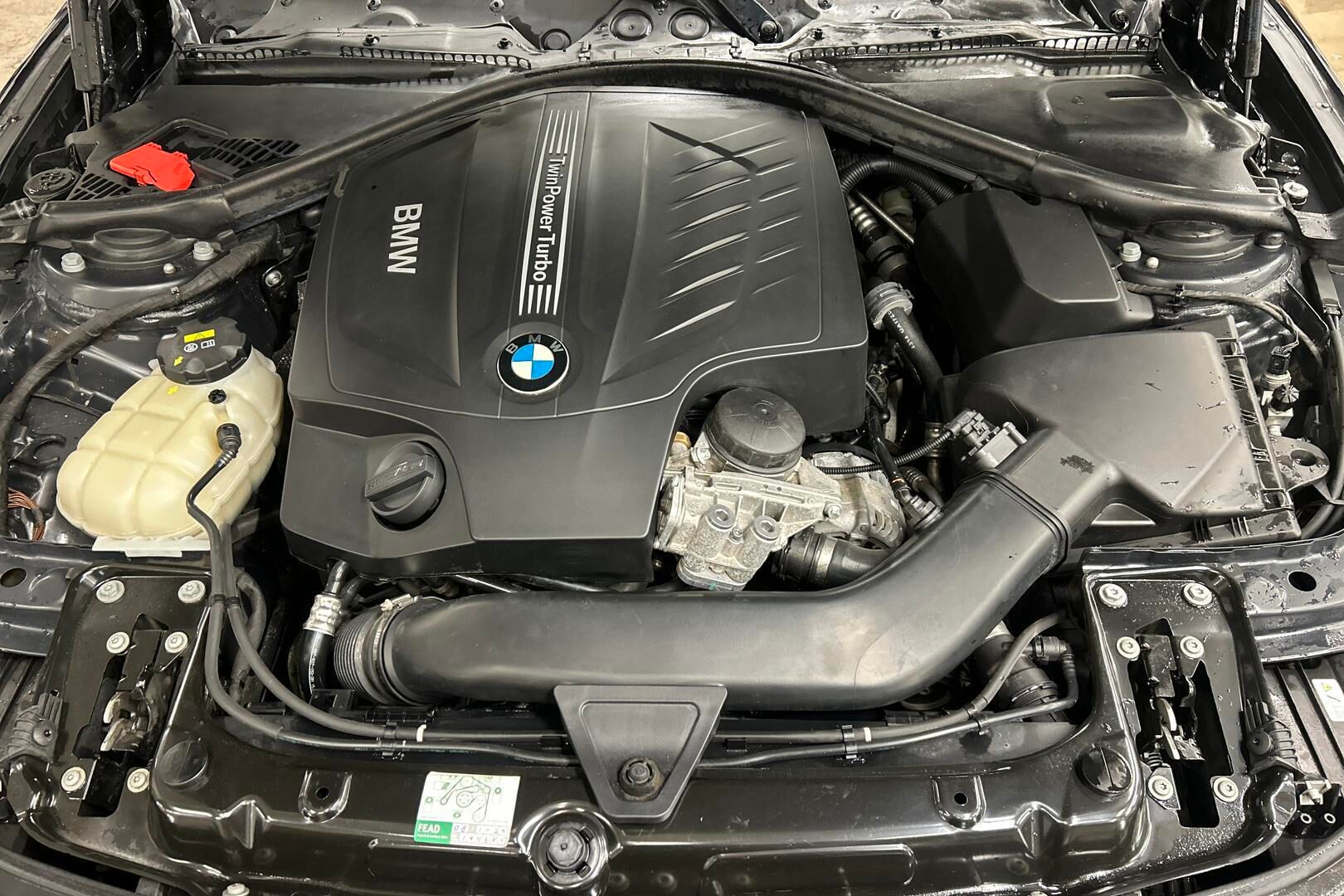 BMW 3-SARJA iso kuva 25