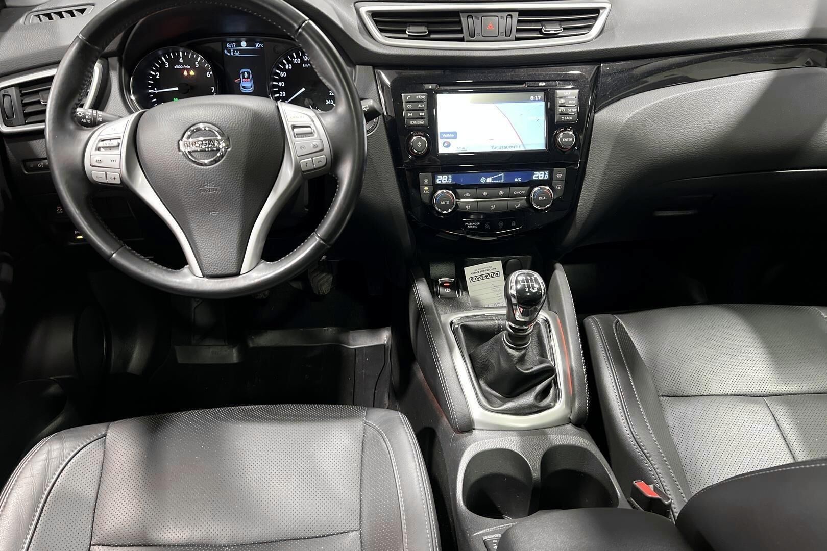 Nissan Qashqai iso kuva 11