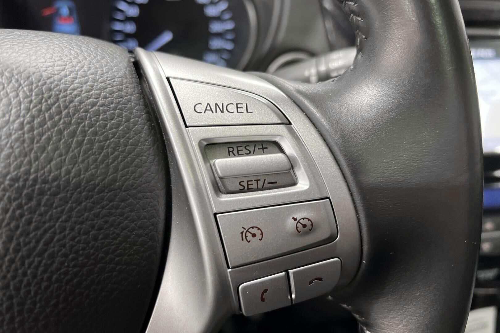 Nissan Qashqai iso kuva 17