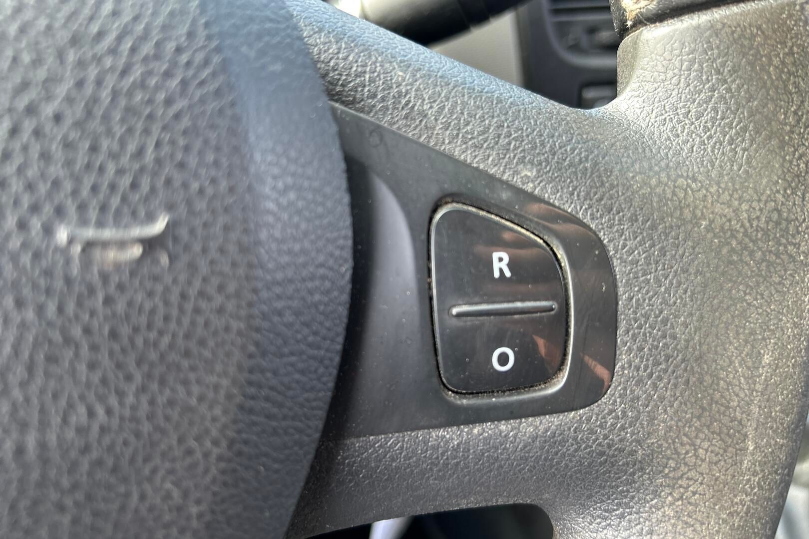 Renault Trafic iso kuva 21