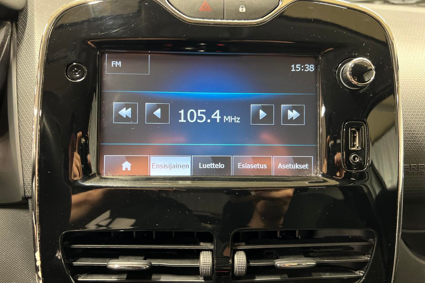 Renault Clio iso kuva 15