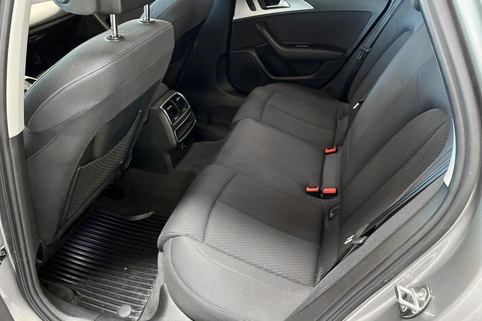 Audi A6 iso kuva 7