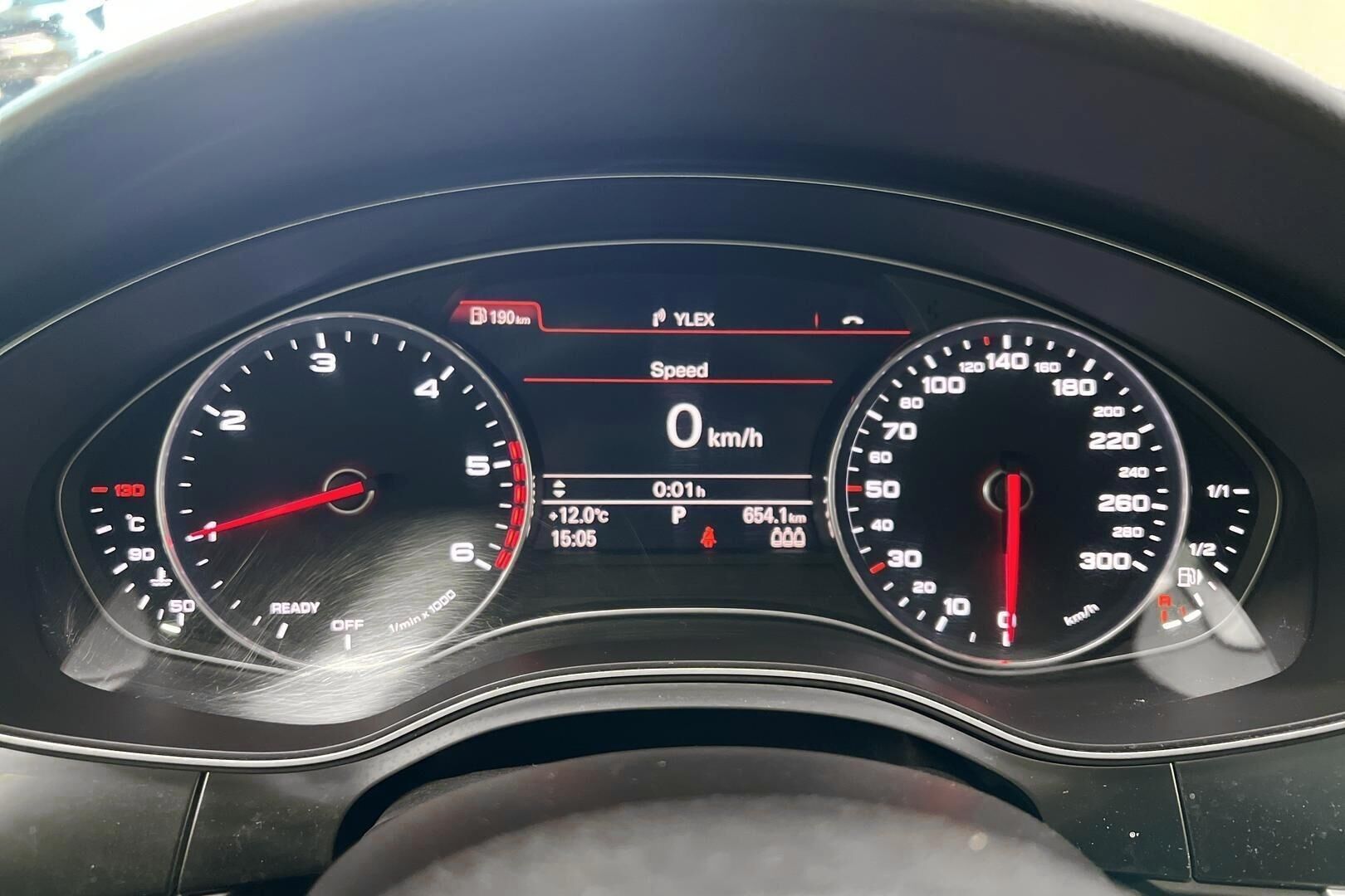Audi A6 iso kuva 11