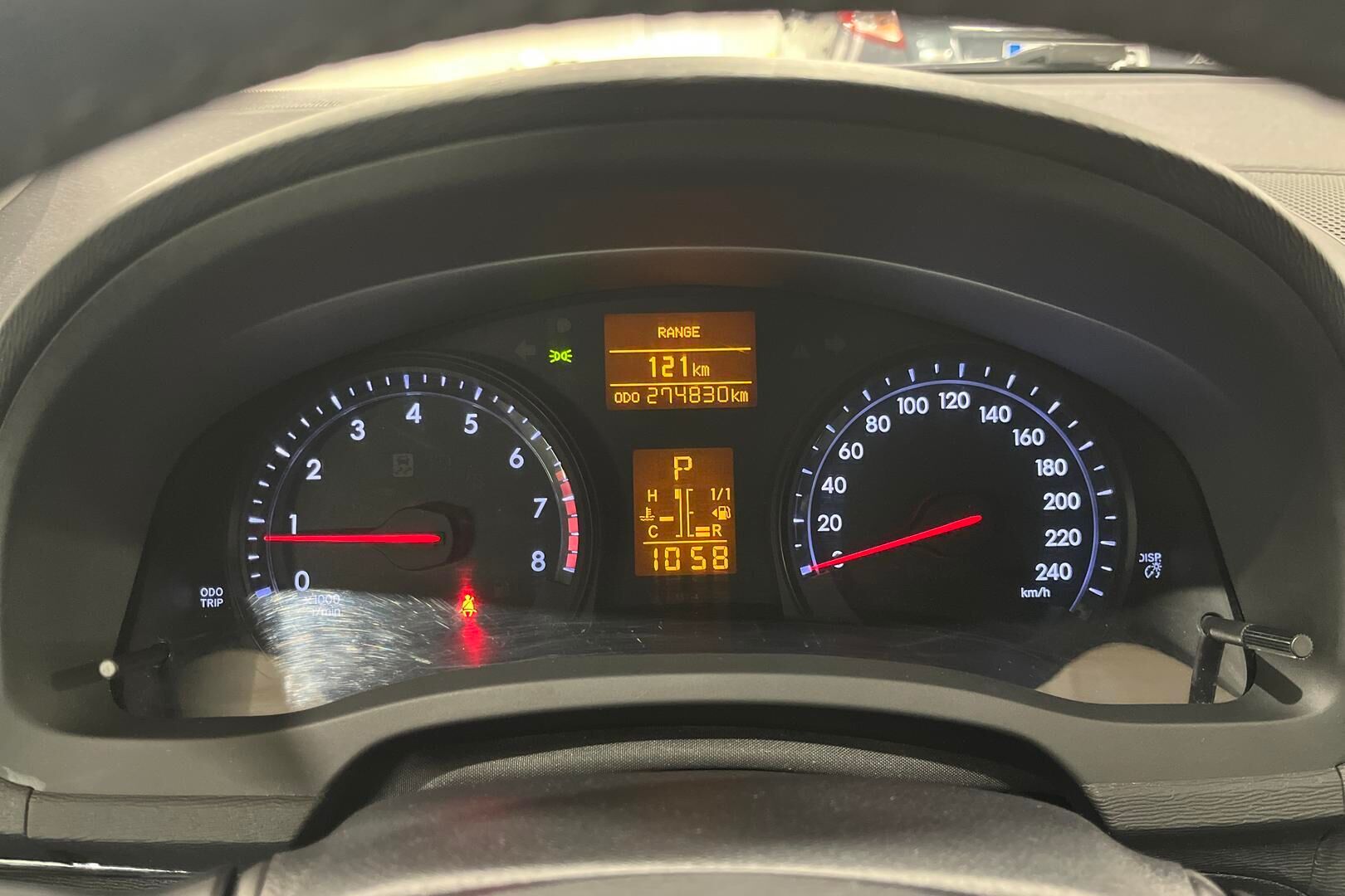 Toyota Avensis iso kuva 14