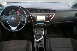 Toyota Auris esikatselu 1