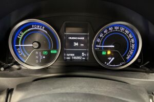 Toyota Auris esikatselu 13