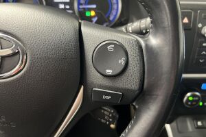 Toyota Auris esikatselu 17