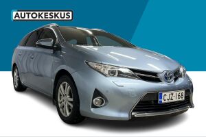 Toyota Auris esikatselu 2