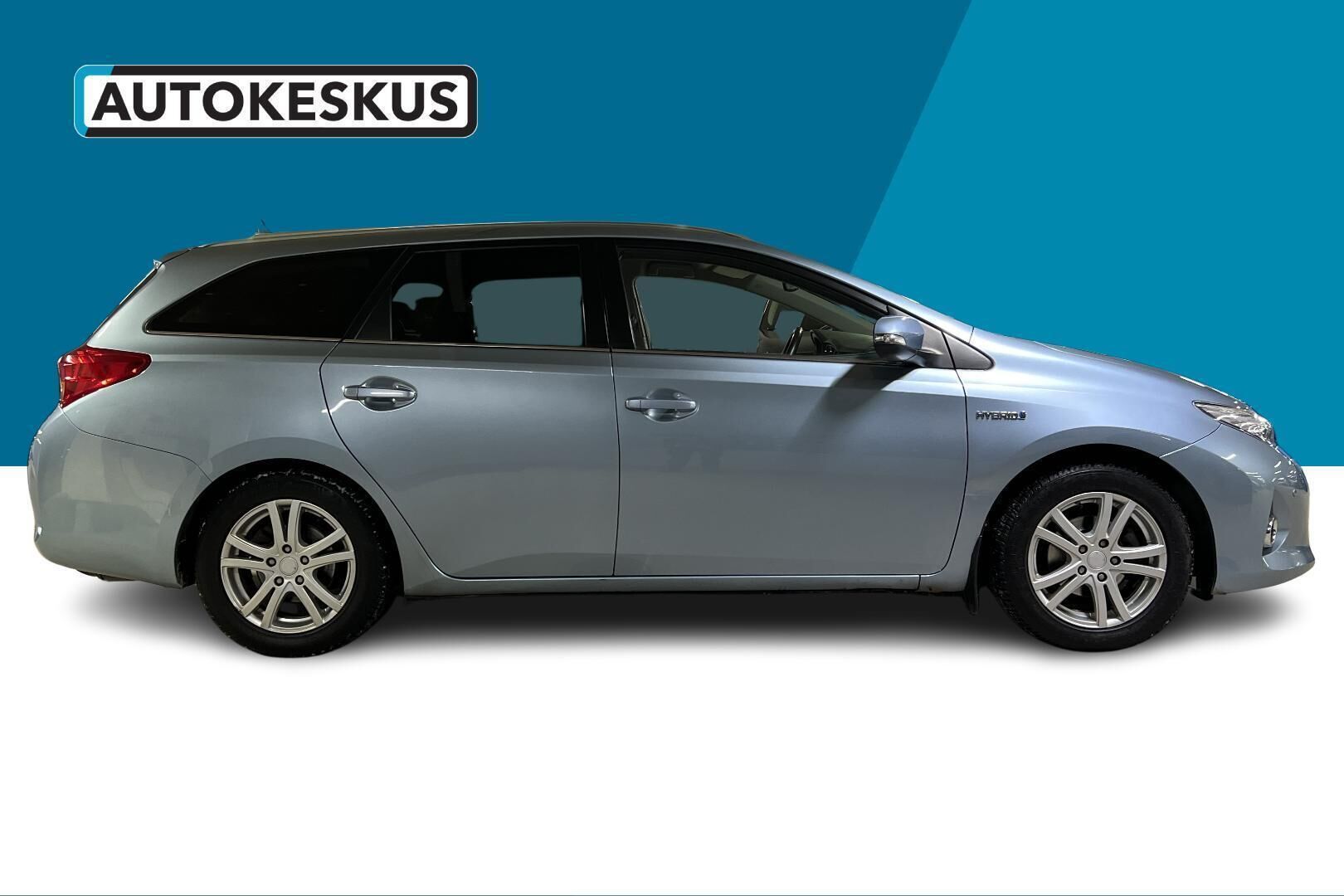 Toyota Auris iso kuva 3