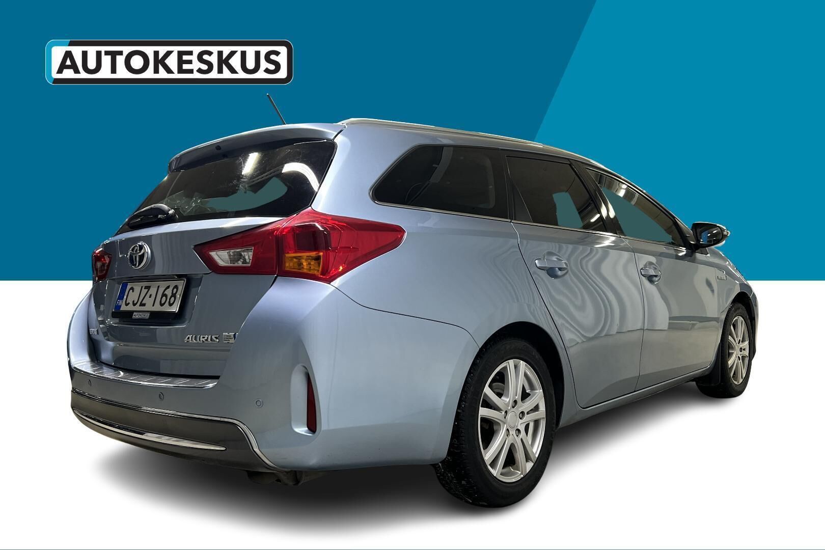 Toyota Auris iso kuva 4