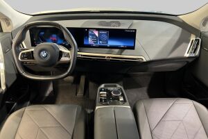 BMW IX esikatselu 11