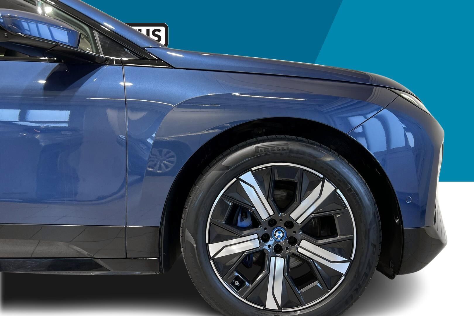 BMW IX iso kuva 10