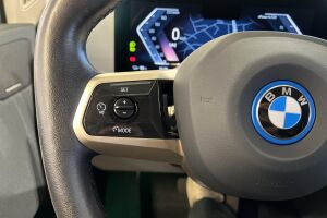 BMW IX esikatselu 23