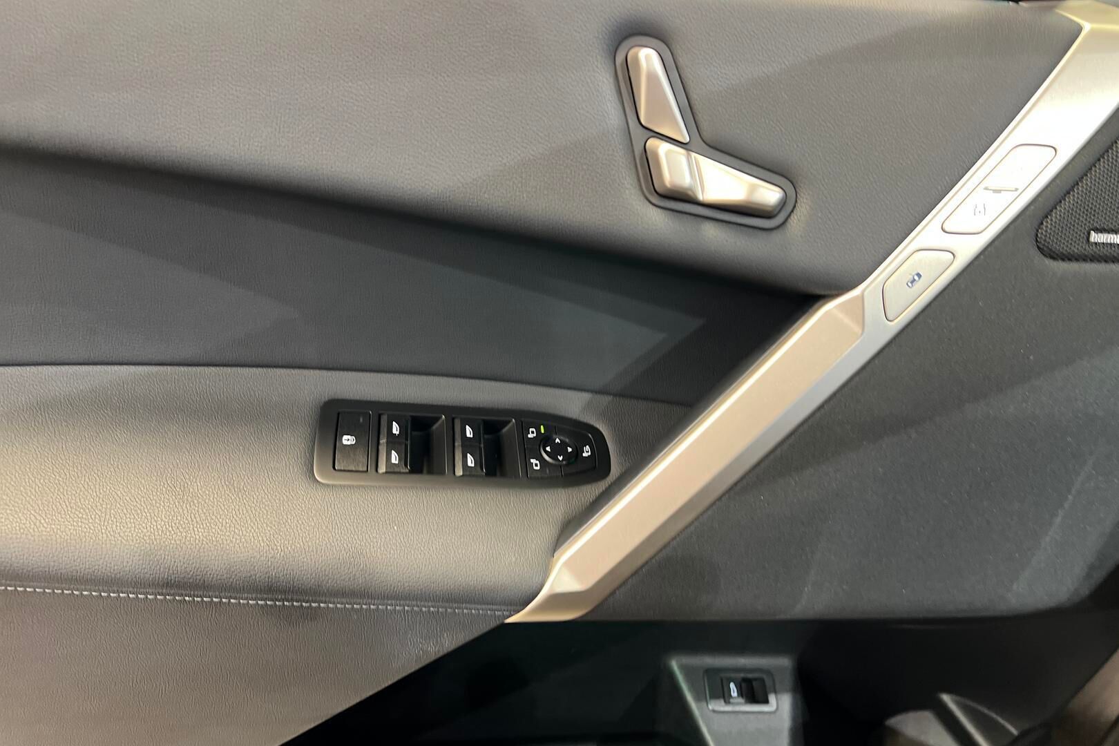 BMW IX iso kuva 20