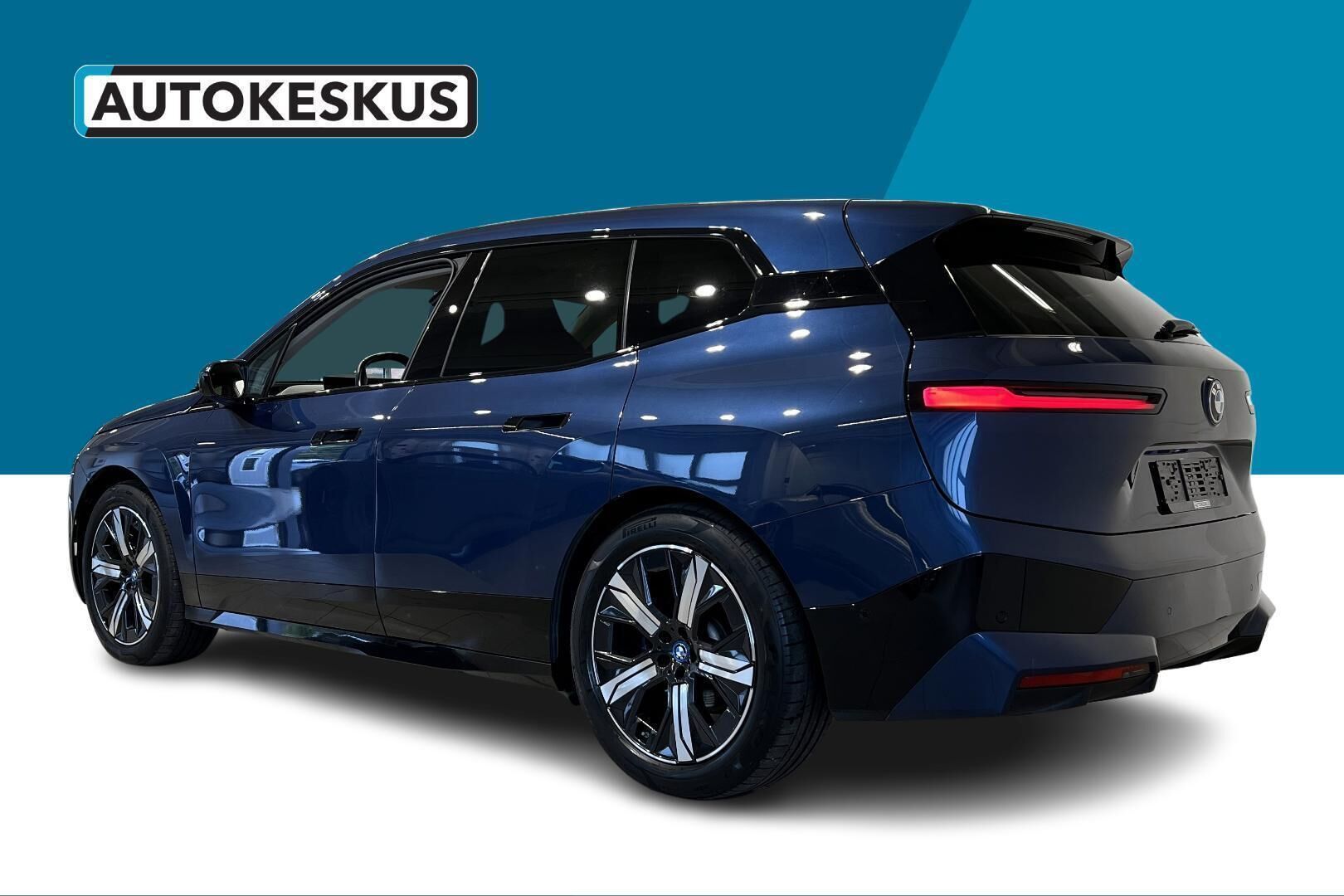 BMW IX iso kuva 6
