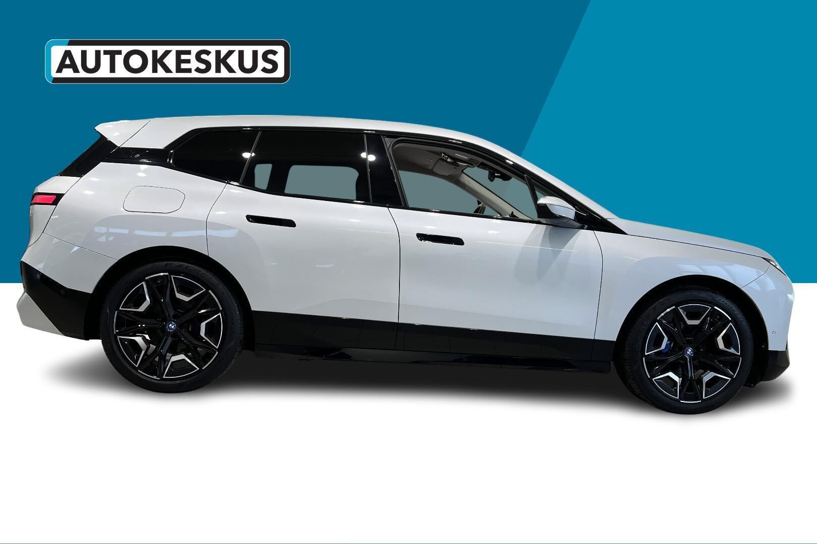 BMW IX iso kuva 15