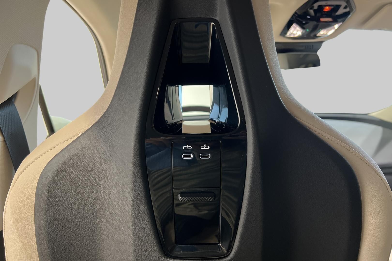 BMW IX iso kuva 35