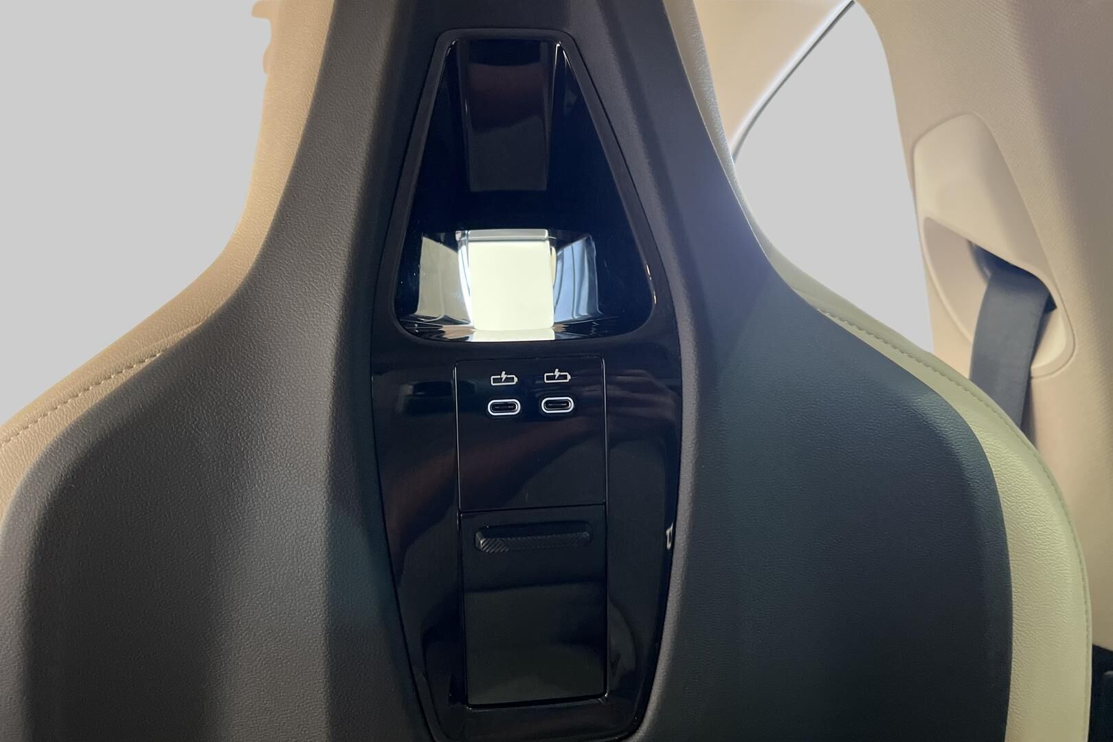BMW IX iso kuva 36