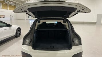 BMW IX esikatselu 9