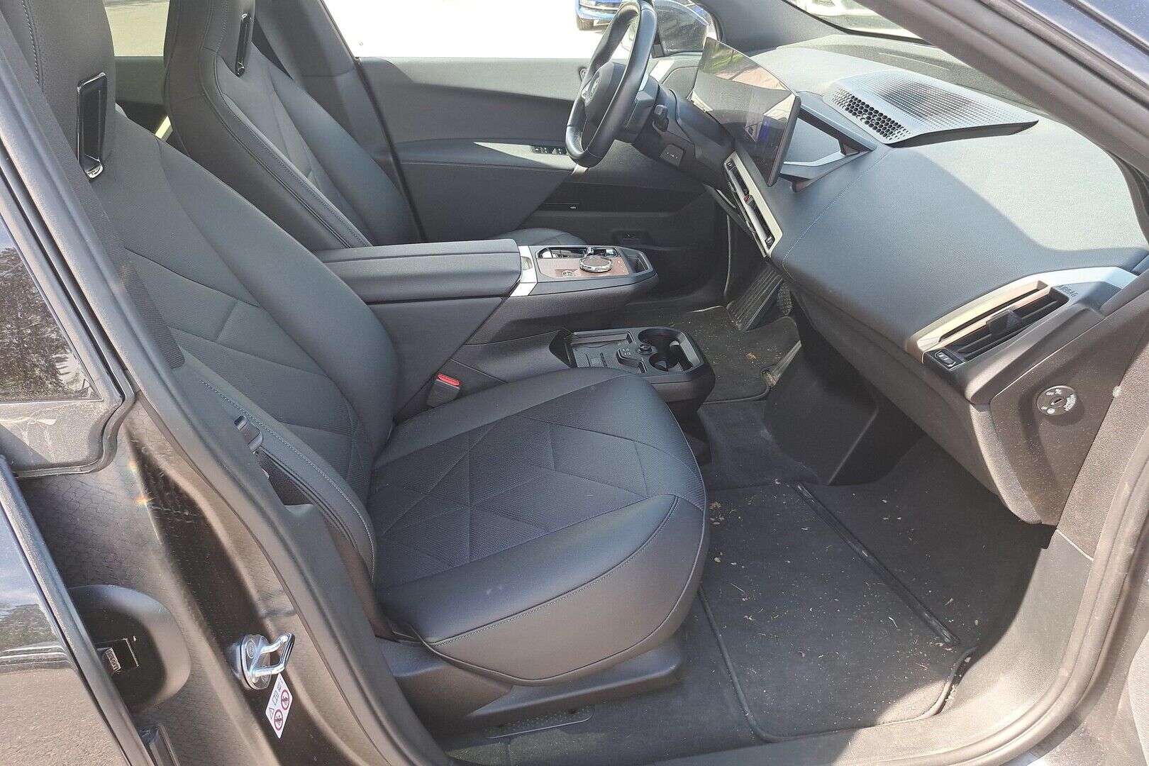 BMW IX iso kuva 3