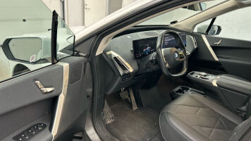 BMW IX esikatselu 2
