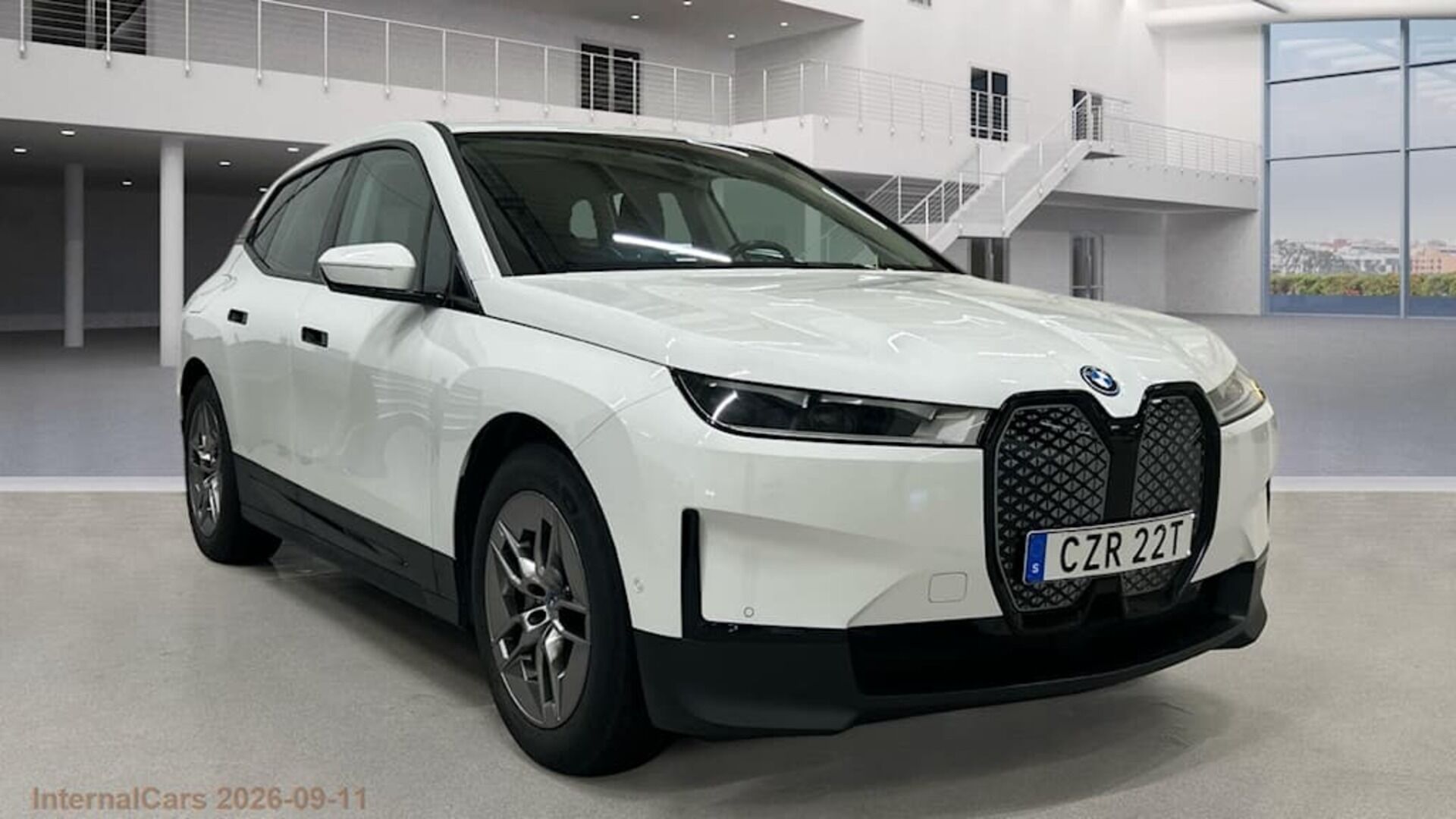BMW IX iso kuva 2