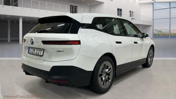 BMW IX esikatselu 3